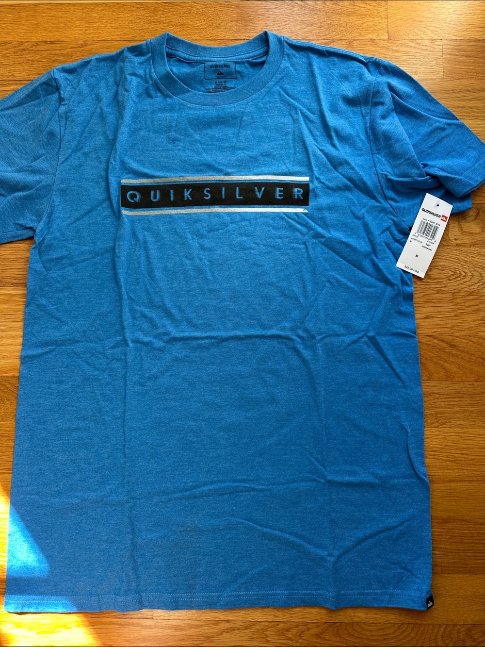 Quiksilver Men’s NWT Blue Logo Crew Tee size medium